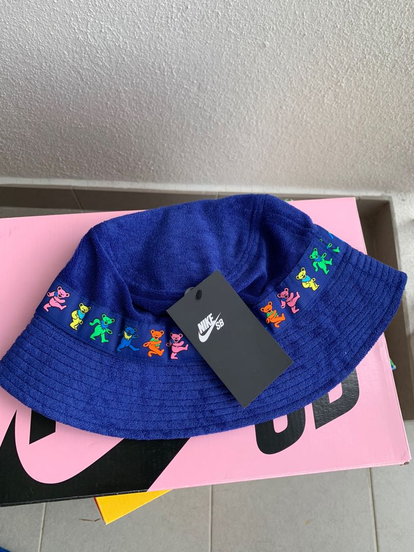 Nike SB x Grateful Dead Bucket Hat, Men's Fashion, Watches