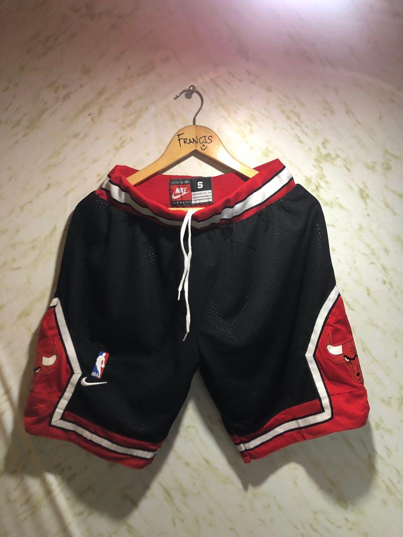 Throwback bulls cheap shorts