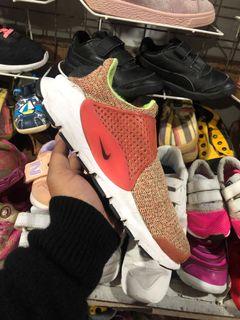 nike sock dart | Sneakers | Carousell