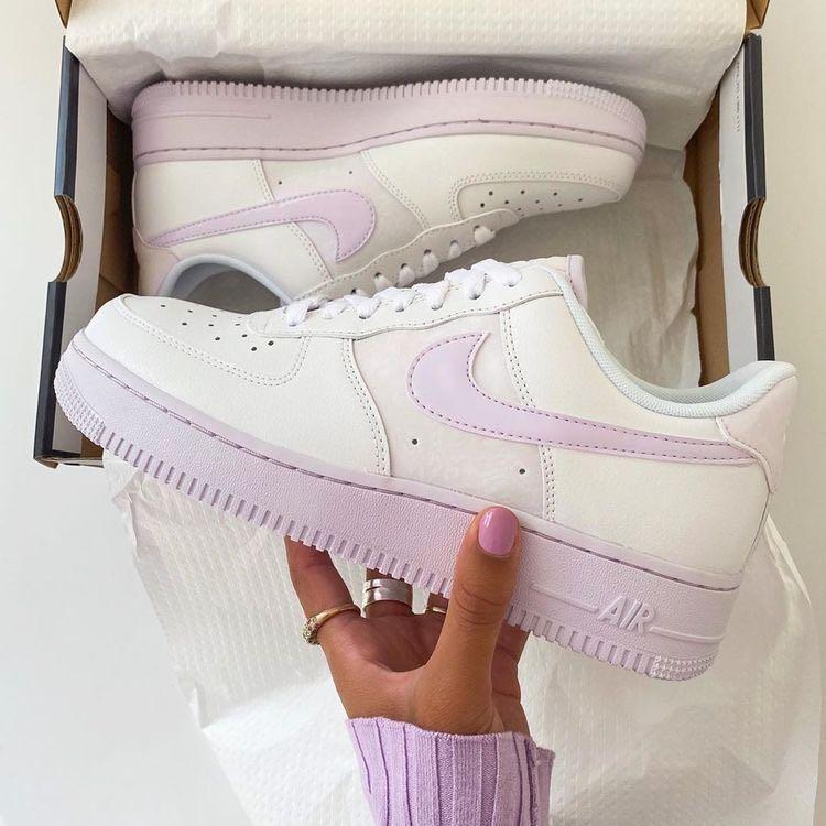 nike wmns air force 1 07 barely grape