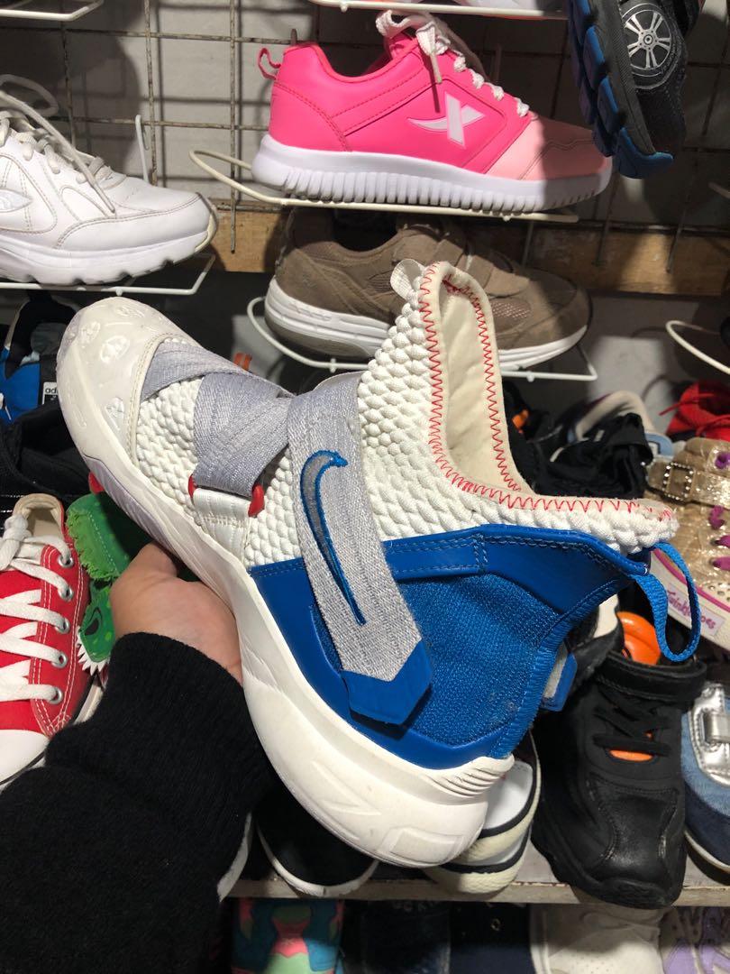 Lebron soldier 12 white and blue top