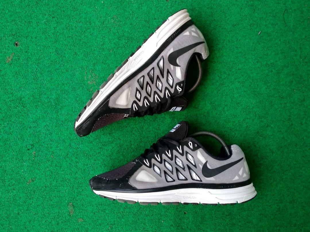 Nike vomero 9 price clearance
