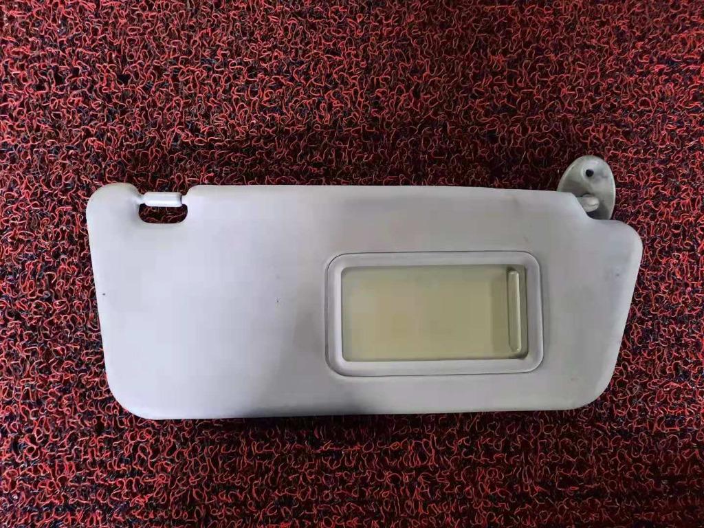 Toyota wish sun visor online