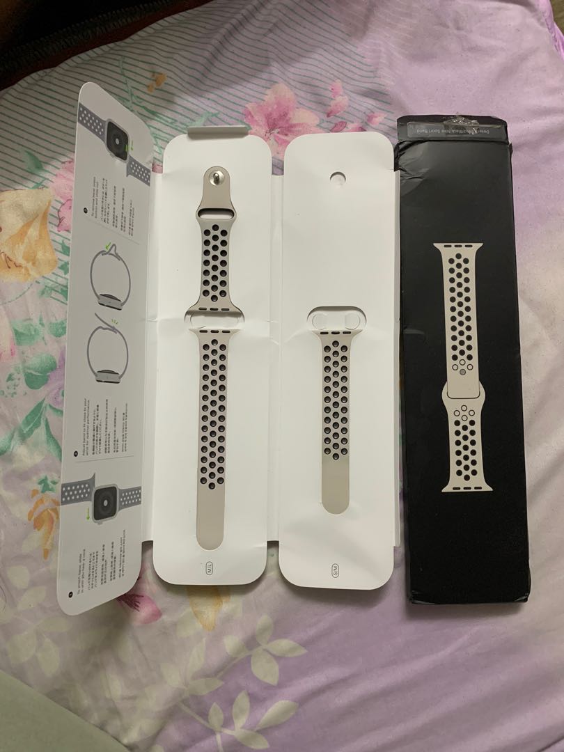 Apple watch hotsell nike strap original