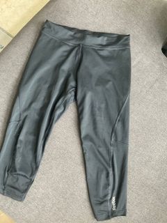 (Category: ) located in . Submitted by thriftinggoods2021 (Listing ID 1105014131, Image 1). Description: .