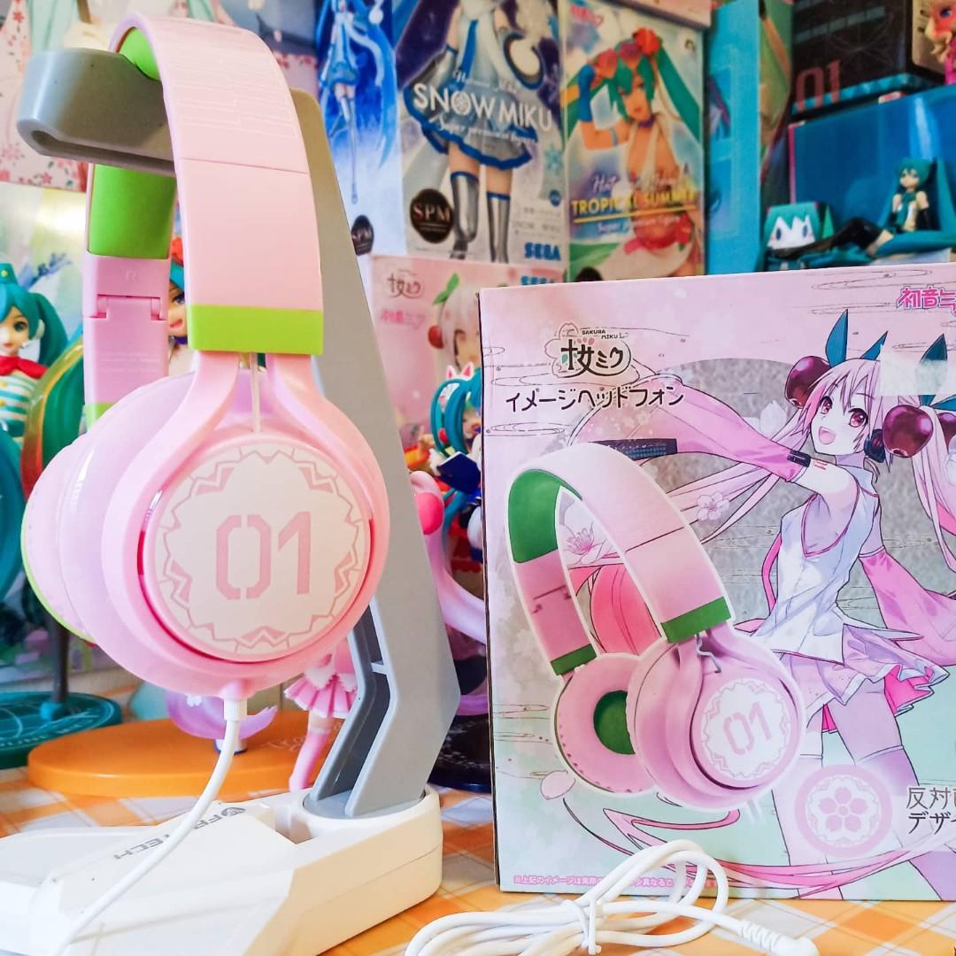 Sakura Miku Headphones - Hatsune Miku 