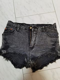 (Category: ) located in . Submitted by elainelye21 (Listing ID 1104963035, Image 1). Description: .