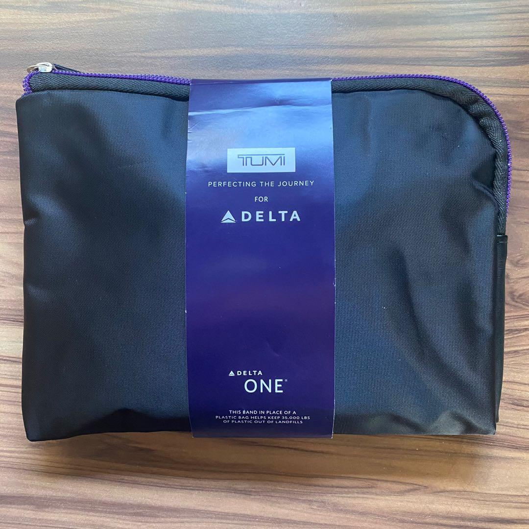Tumi x Delta Airlines 2020 Curved Edge Black Amenity Kit, Women's
