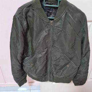 Uniqlo bomber jacket in green