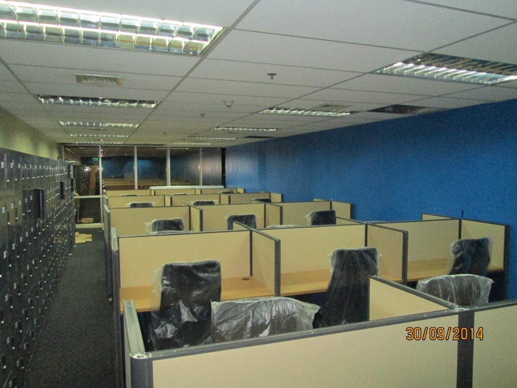 WORKSTATION CALL CENTER TABLE OFFICE PARTITIONS, Furniture & Home ...