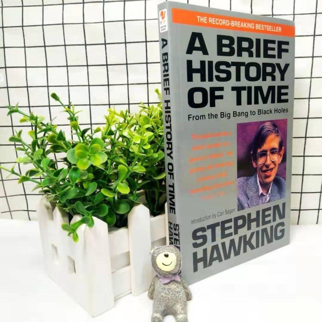 時間簡史英文版A Brief History of Time 霍金三部曲之一, 興趣及遊戲, 書本& 文具, 兒童書籍- Carousell