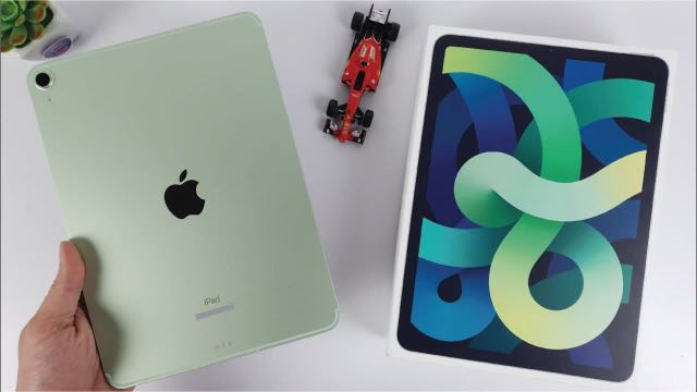 ipad air 4 64GB wifi green 交換修理後未使用-