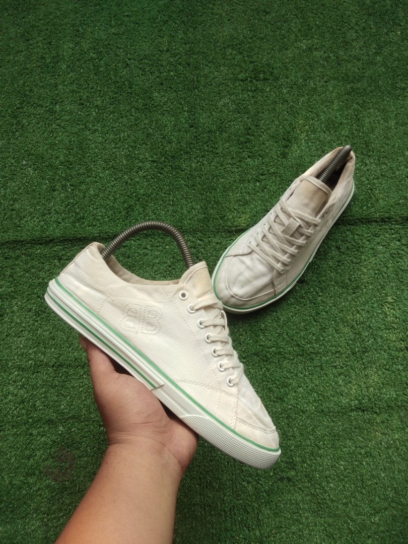 Balenciaga match sneakers store