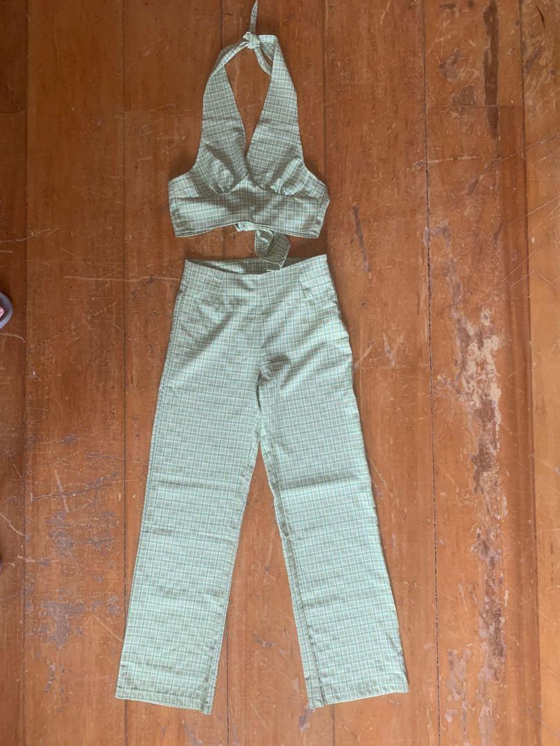 Brand new halter top and pants set (Category: Sets or Coordinates) located in Quezon City. Submitted by katriiii (Listing ID 1105192507, Image 1). Description: top - small bottom - medium .