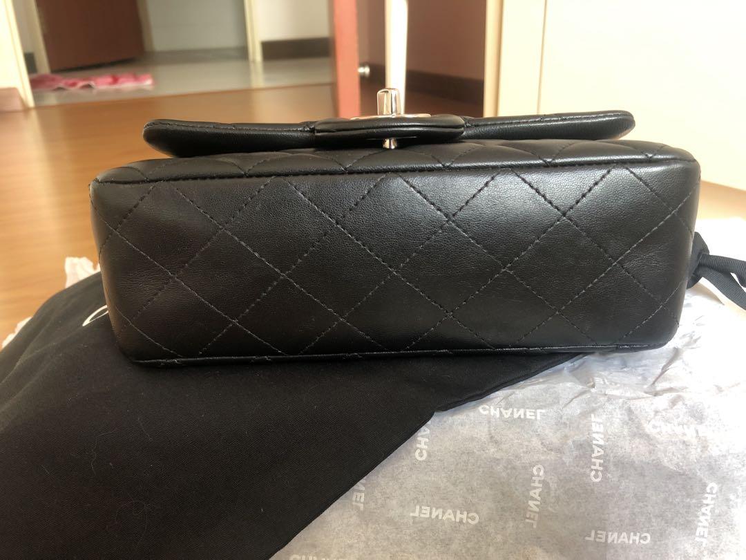 Chanel mini rectangular flap (Category: Cross-body Bags) located in Singapore. Submitted by priz____ (Listing ID 1105177461, Image 2). Description: 2019 Chanel Mini Rectangular Flap Lambskin SHW Good Condition Box, card, dustbag.