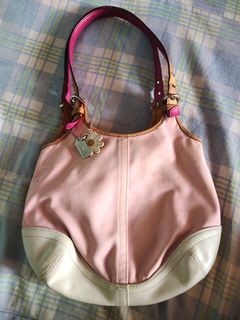 (Category: ) located in . Submitted by peachyfindsph (Listing ID 1105169332, Image 1). Description: .