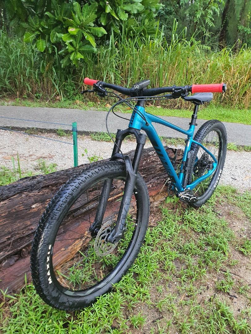 Giant Fathom 1 27.5 2021 Size L, Sports 