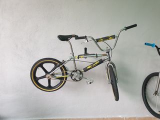 (Category: ) located in . Submitted by faizmas (Listing ID 1105239083, Image 1). Description: .