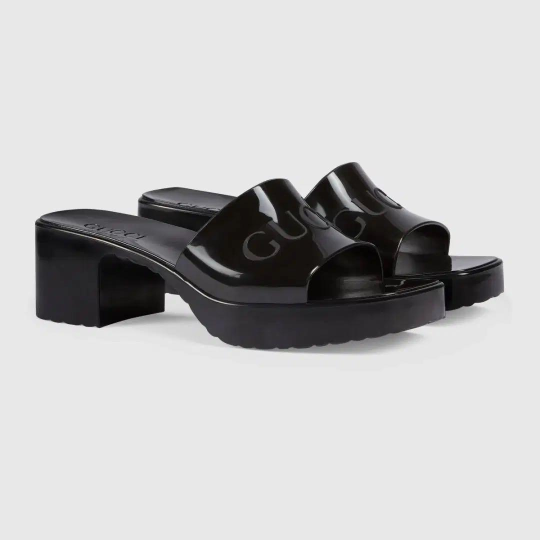 Gucci rubber slides black store