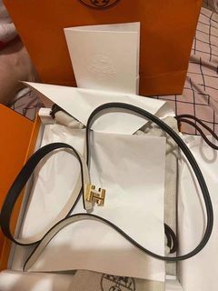 （分類：）位於 。 由 Dior_dior786 提交（商品編號 1105302758，圖片 1）。簡介： 。