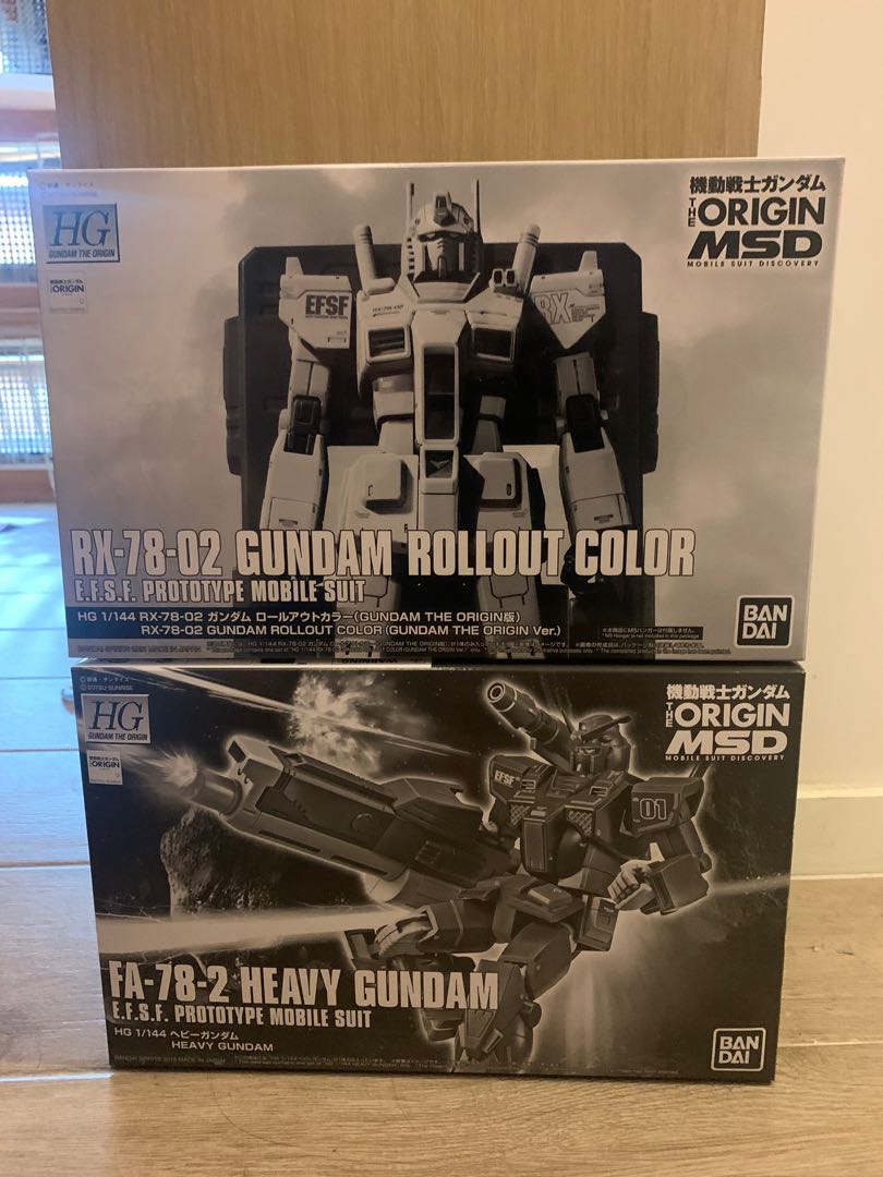 HG 1/144 RX-78-02 GUNDAM ROLLOUT COLOR & HEAVY GUNDAM, 興趣及遊戲, 玩具 & 遊戲類 ...