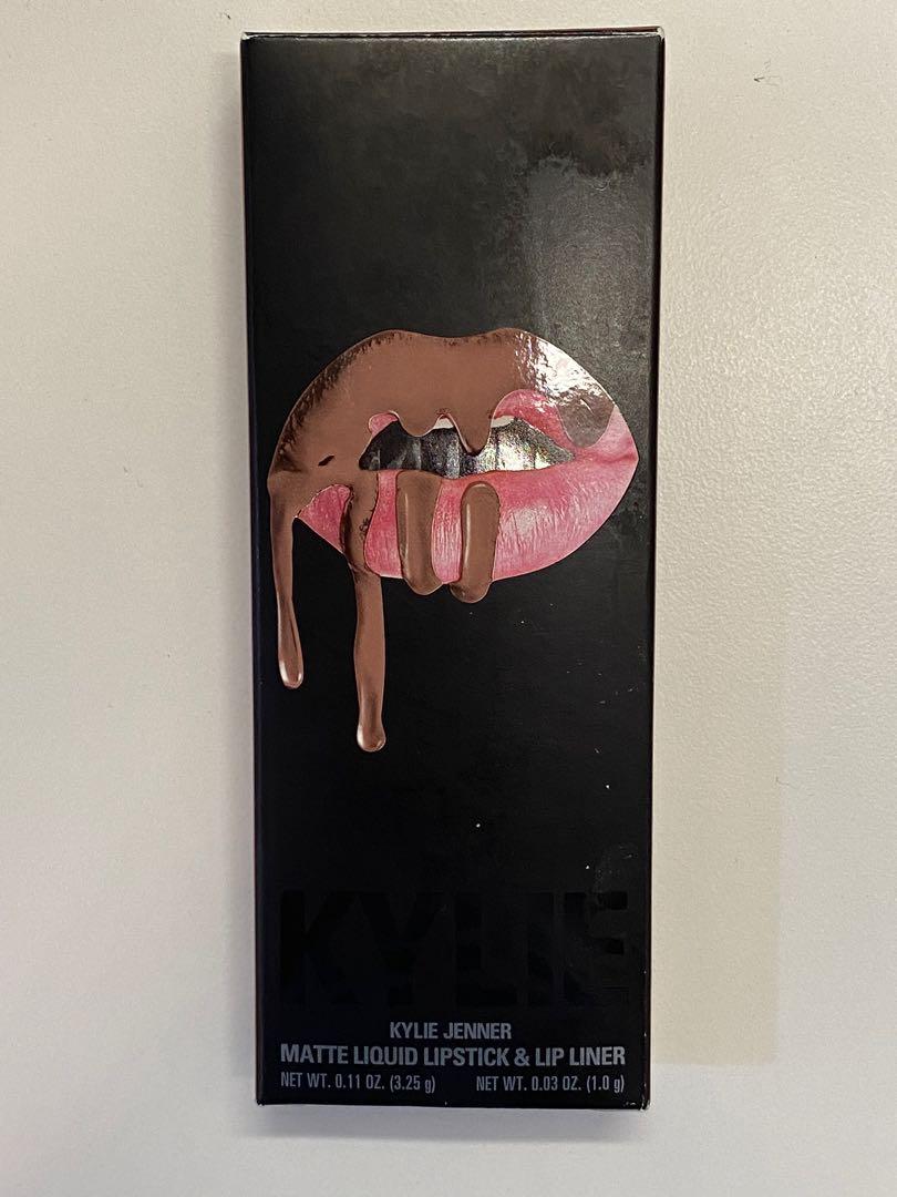 KYLIE LIP KIT (Category: Makeup) located in Davao. Submitted by Tineeee. (Listing ID 1105276596, Image 1). Description: 💄 KYLIE JENNER MATTE LIQUID LIPSTICK & LIP LINER 100% ORIGINAL, bought from US! In shade of MALIBOO.