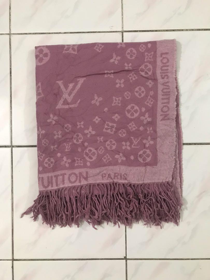 🎯 LOUIS VUITTON PURPLE WIDE SHAWL - 401910, Luxury, Accessories on  Carousell