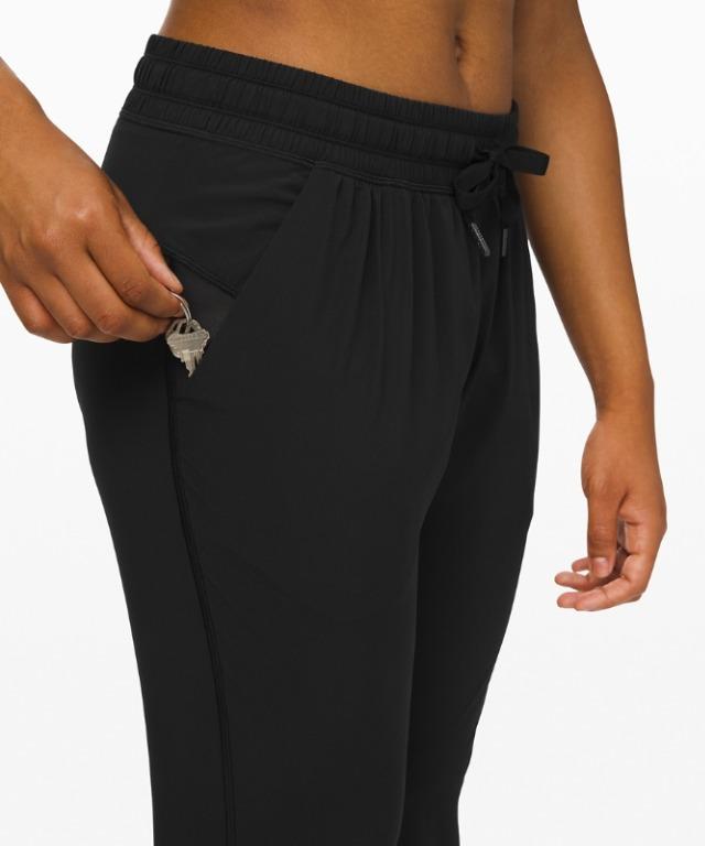 Lululemon Namaskar Crop in Black
