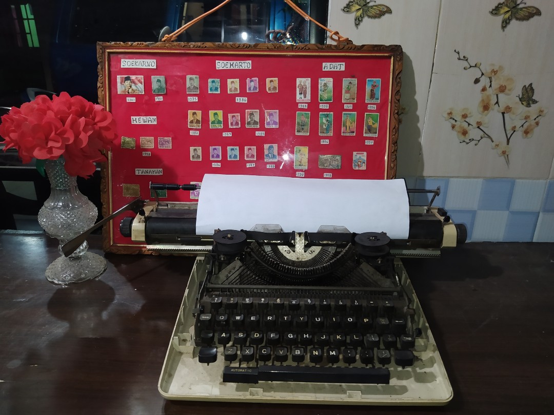 Mesin ketik germany jadul lawas antik vintage kuno, Antik ...