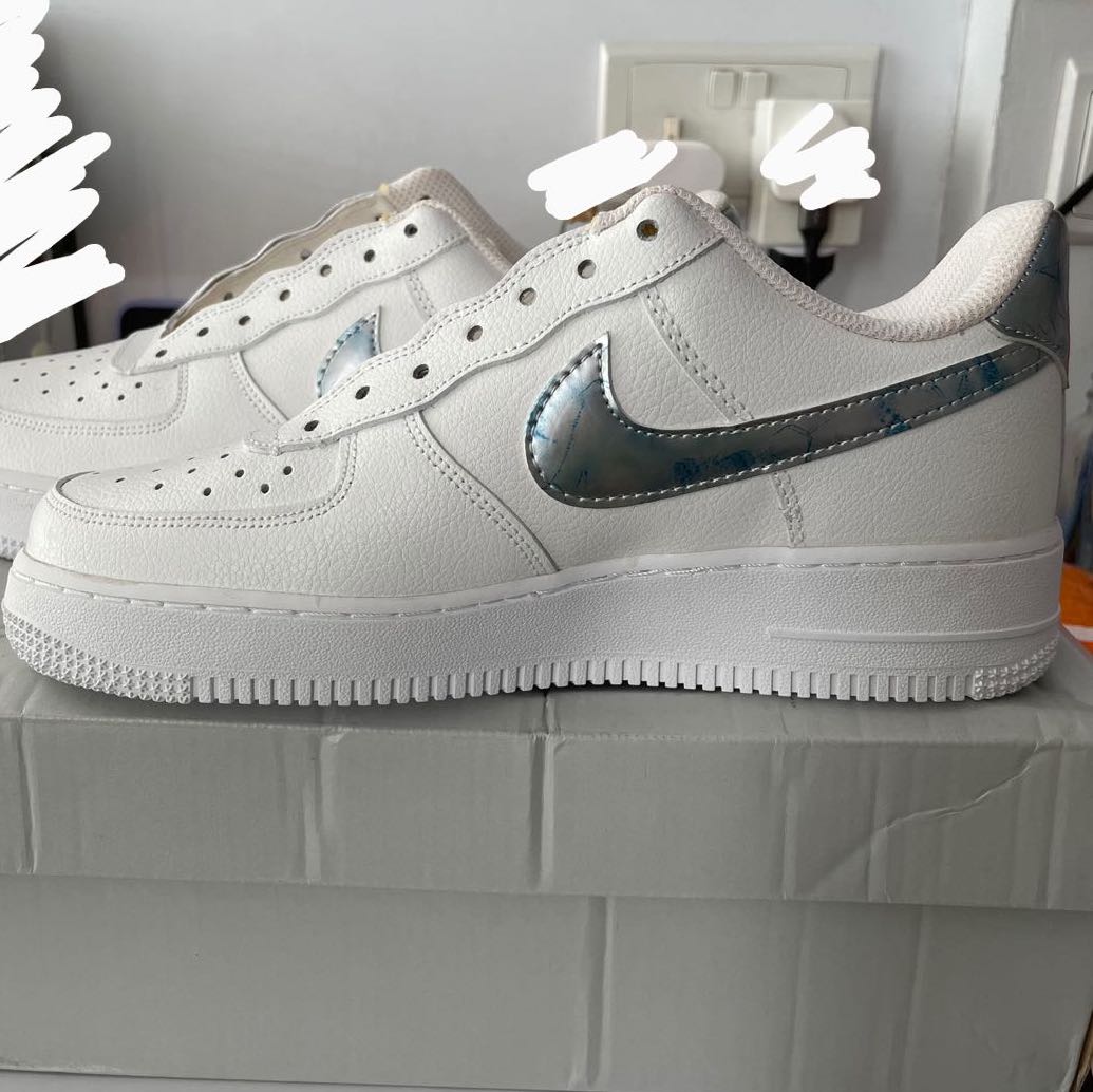 Nike air shop force holographic