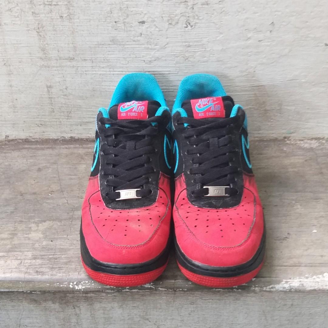 Nike Air Force One Spiderman, Fesyen Pria, Sepatu , Sneakers di Carousell