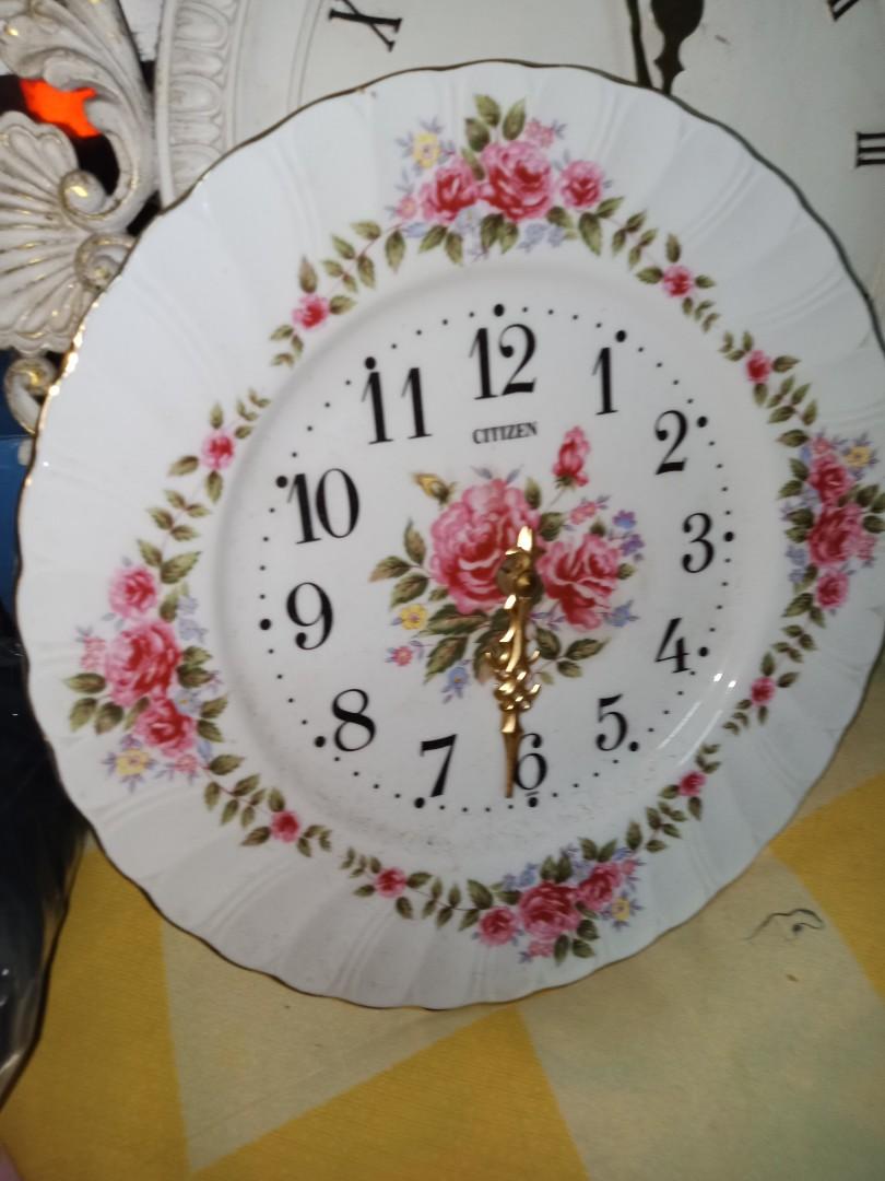 OLD DECORATIVE WALL CLOCKS (Category: Clocks) located in Taytay. Submitted by archie2427 (Listing ID 1105306393, Image 3). Description: Old decorative wall clocks. As is. Not sure if working or not. Take all for 7,000 or your best offer. For faster transaction text or call at 0925-698-1234 Thanks and GOD BLESS!.