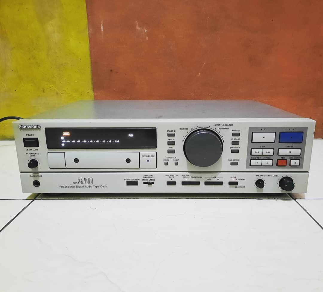 Panasonic SV-3700 tape deck recording, Elektronik, Audio di Carousell