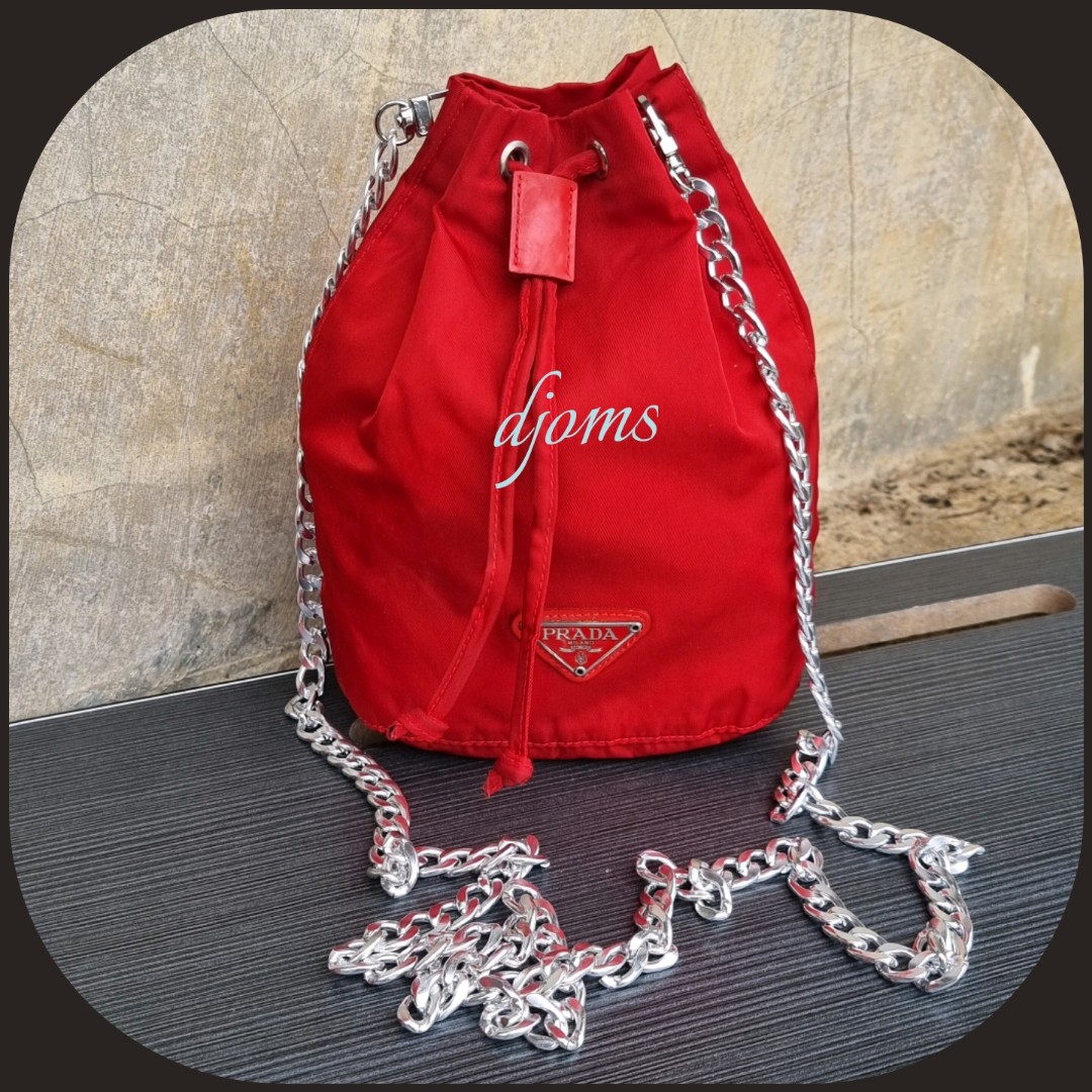 Prada Red Vitello Daino Convertible Drawstring Bucket Bag QNB50HABRB000