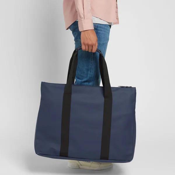 Rains weekend tote cheap