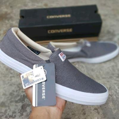 Sepatu slip on converse online
