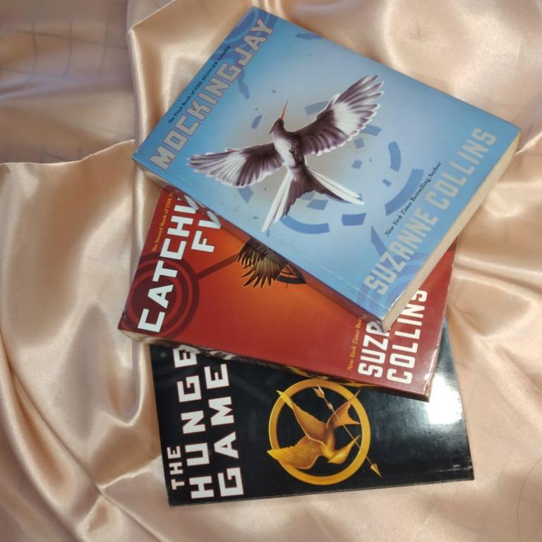 THE COMPLETE HUNGER GAMES BOX SET DVDS AND MERCH, Hobbies & Toys, Books