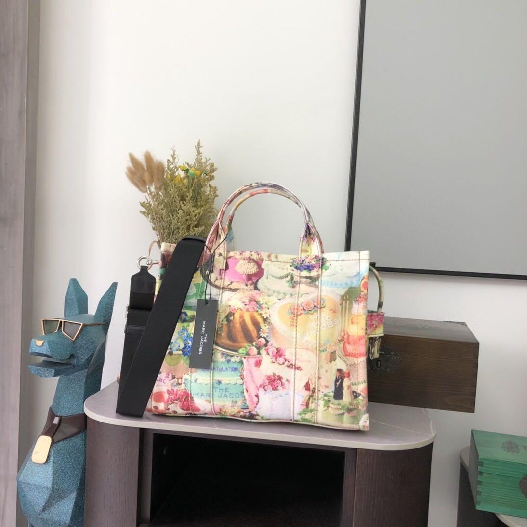 Marc jacobs cake tote cheap