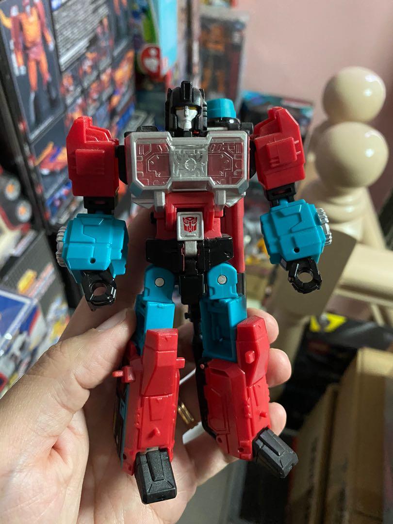 Transformers titans sales return perceptor