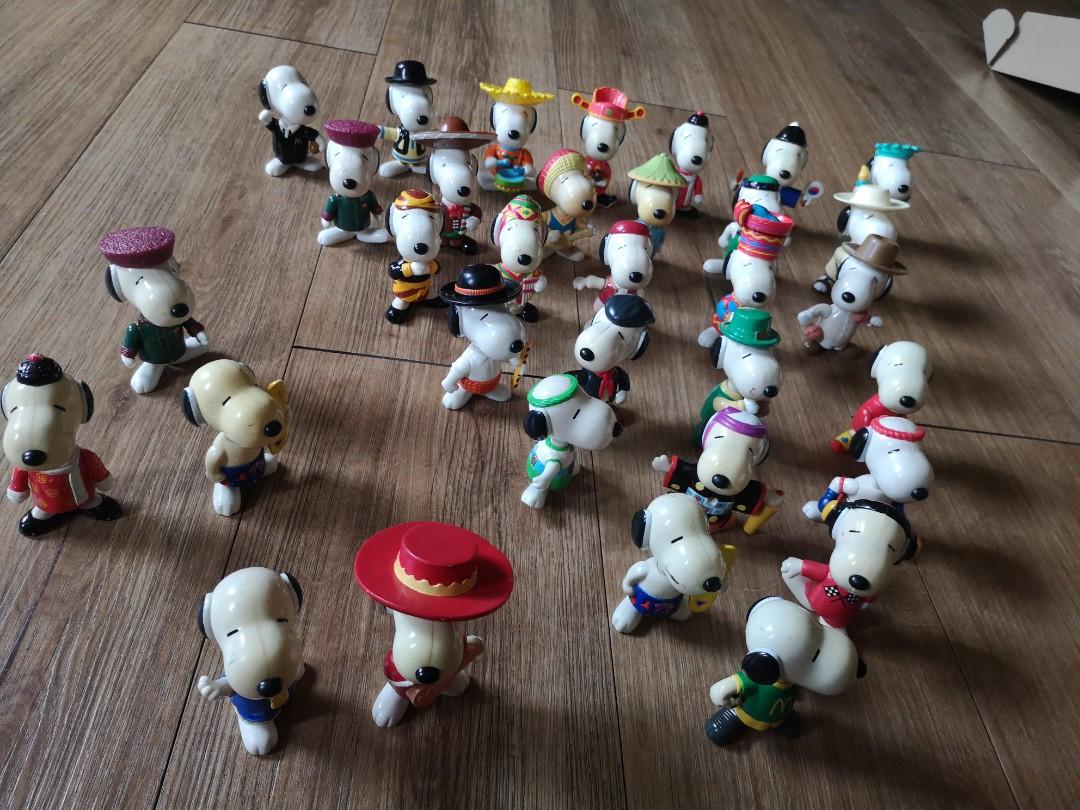 vintage 1999 Mcdonalds Snoopy Around The World Tour 2 collection 100%  complete 28 pieces with hats + 2 Rare World Tour 1 figures Singapore Spain  + 3