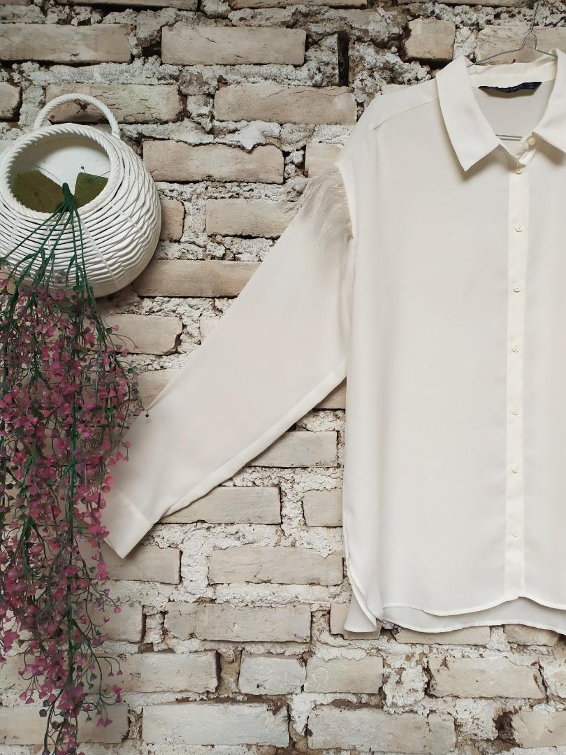 White blouse with feather Zara ori 