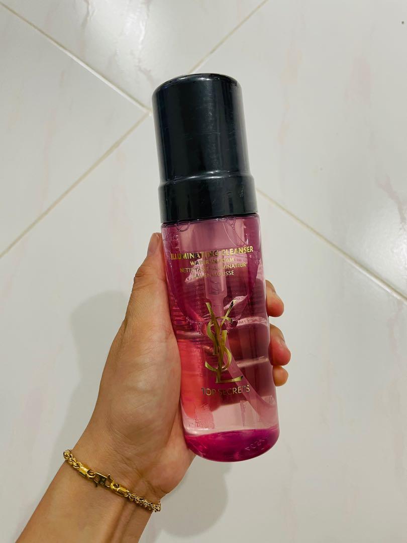 ysl illuminating cleanser