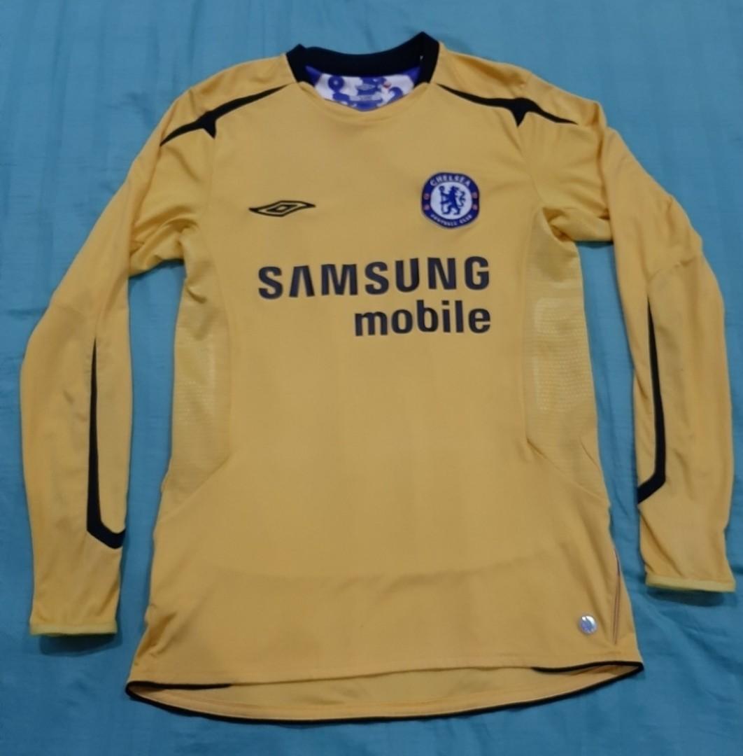 Chelsea black jersey legit, Men's Fashion, Activewear on Carousell