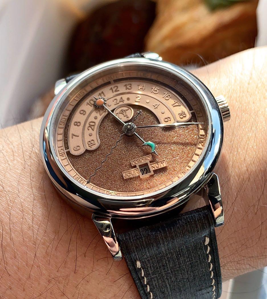 Tavan sapphire watch shop