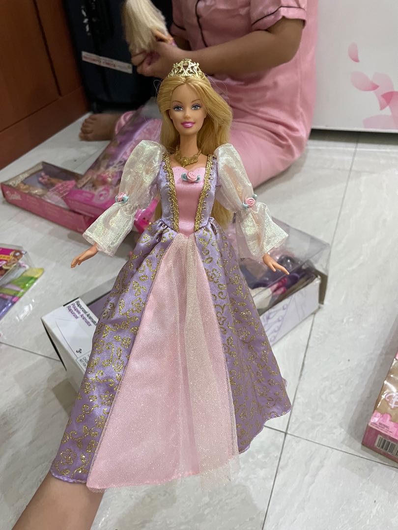 Barbie Rapunzel, Toys & Collectibles, Mainan Di Carousell