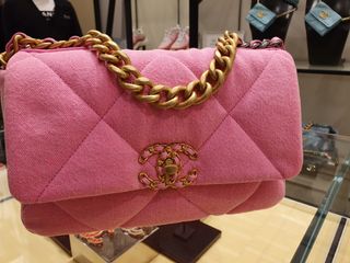 (Category: ) located in . Submitted by peppermint.atelier (Listing ID 1105501536, Image 1). Description: .