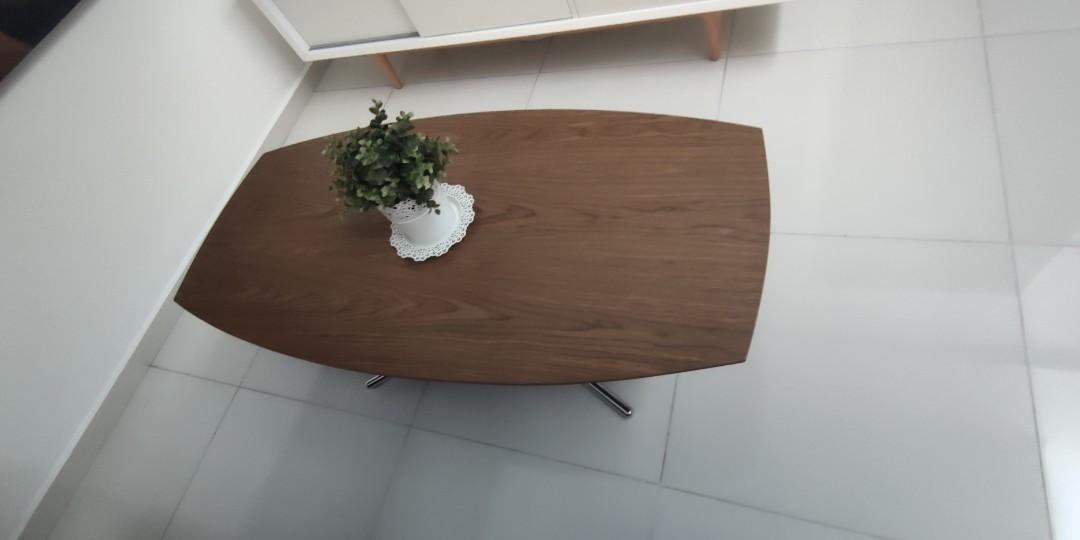 Coffee table (Category: Tables & Sets) located in Kuala Lumpur. Submitted by jack28tian (Listing ID 1105336696, Image 3). Description: .