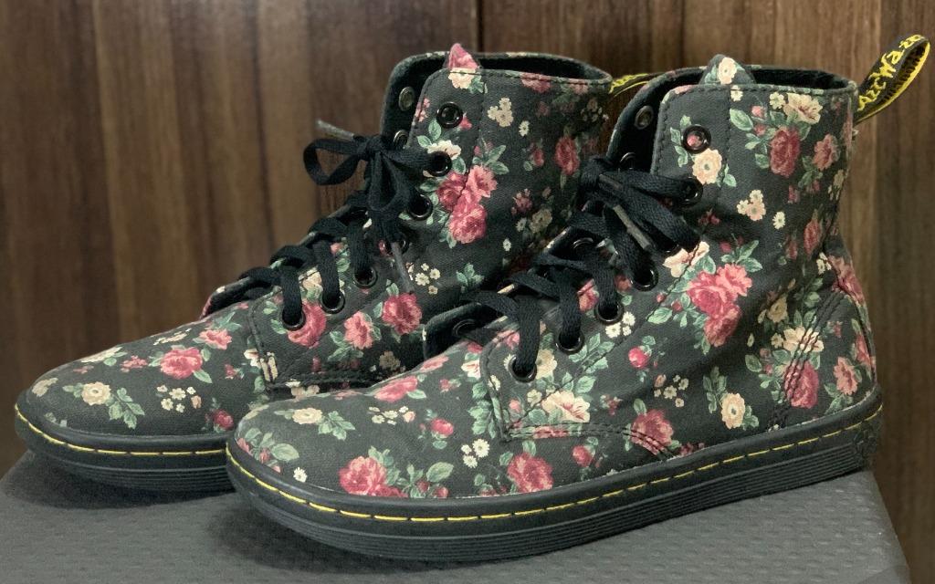 Dr martens discount hackney floral