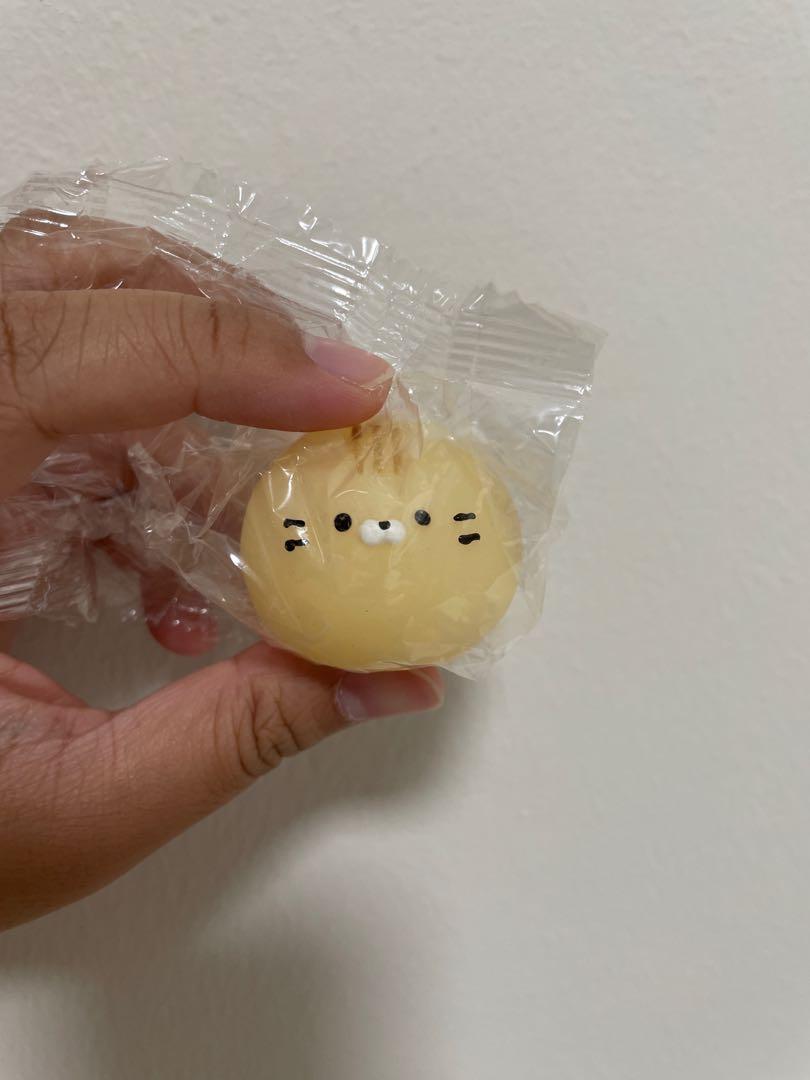 [INSTOCK] Cute cat squishies Gachapon Gashapon Capsule Toys, Hobbies