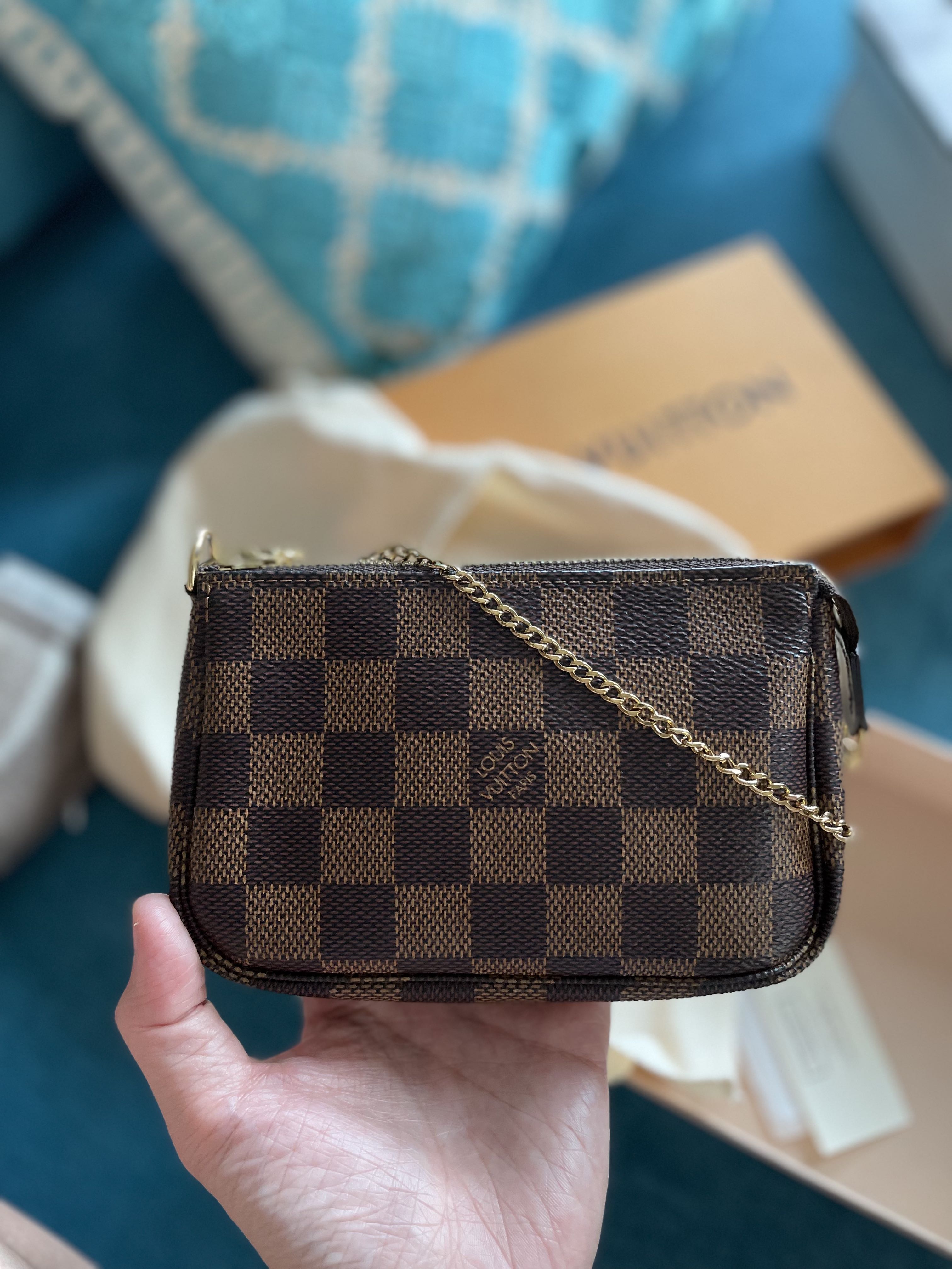 lv mini pochette 2019